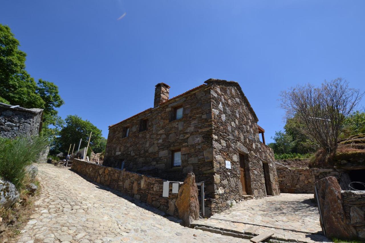 Casas De Xisto, Branda Da Aveleira *